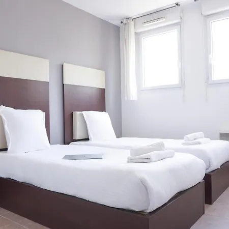 Comfort Six-fours Hotel 3*